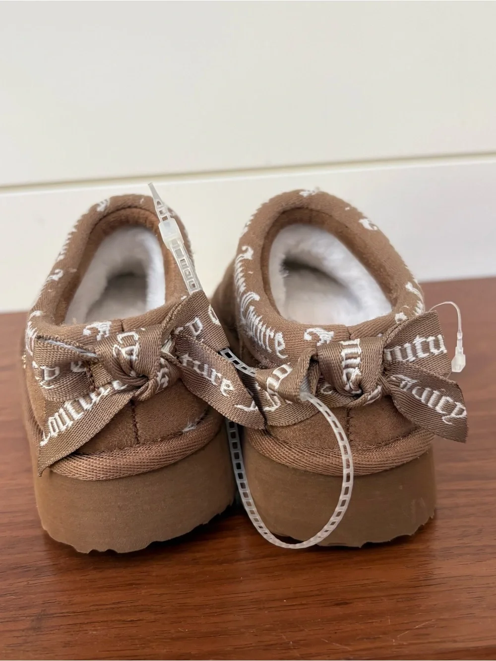 New Juicy Couture Kids Suede Platform Brown Chestnut Booties Boots Slippers 11